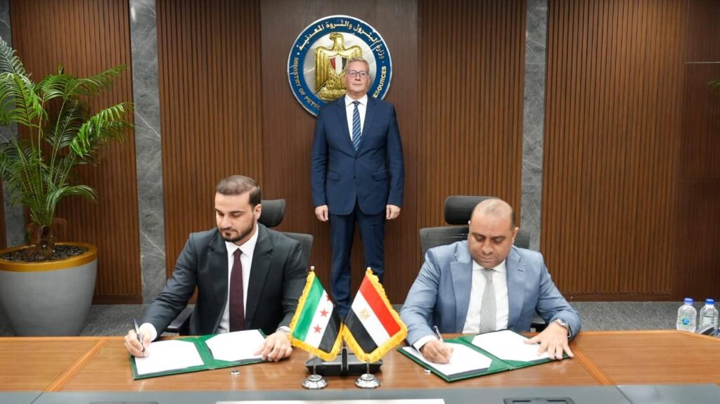 مصر توقع اتفاقا لتوريد الغاز والمنتجات البترولية إلى سوريا