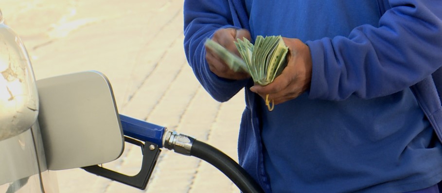 رفع البنزين في لبنان