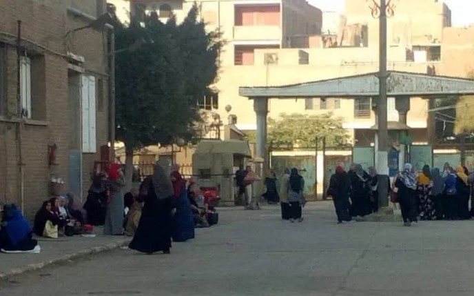 أزمة عمال شركة وبريات سمنود