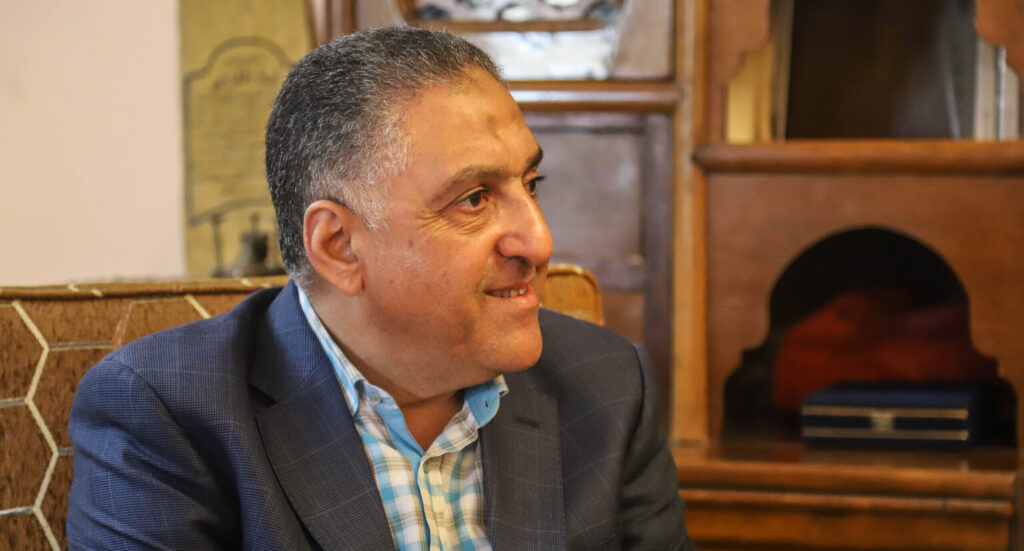 الباحث هشام جعفر البعد