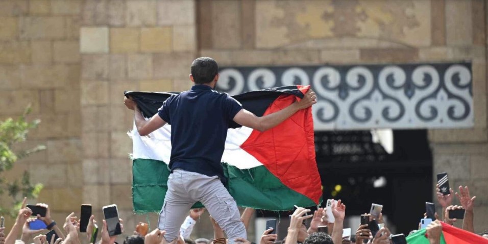 محاكمة متهمين في تظاهرات دعم فلسطين بالإسكندرية محاكمة متهمين في تظاهرات دعم فلسطين بالإسكندرية