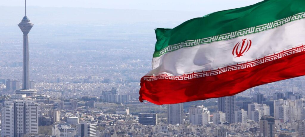 إيران