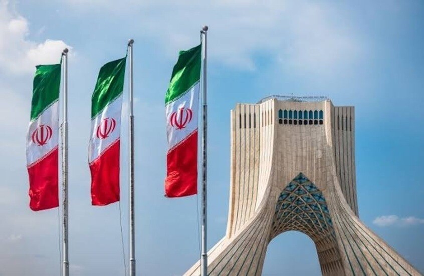 إيران