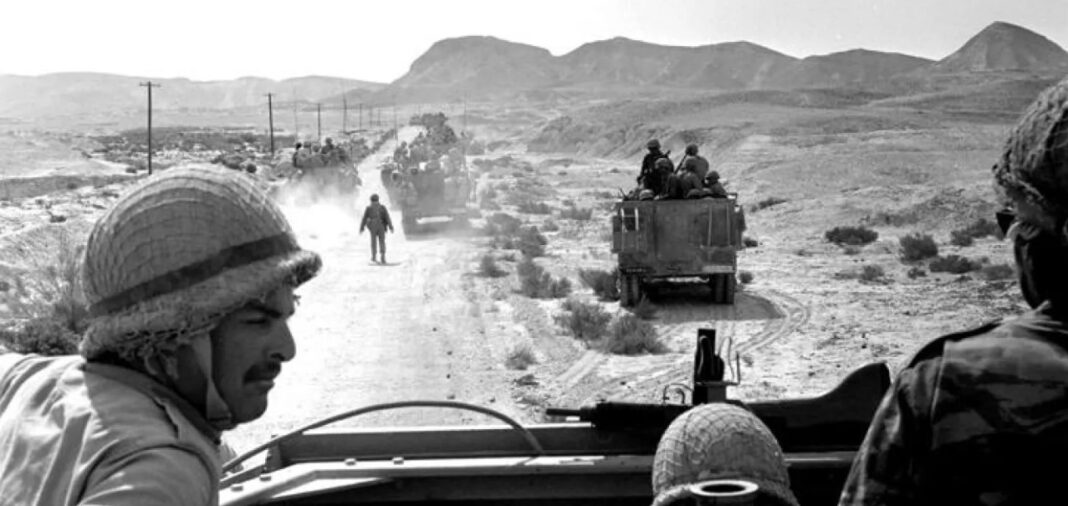قوات إسرائيلية في سيناء في اليوم الثاني لحرب يونيو 1967