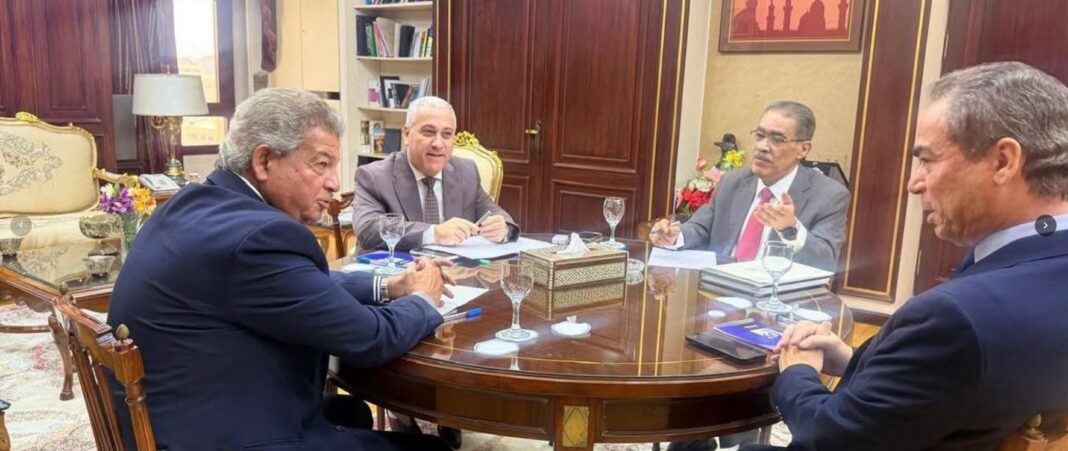 اجتماع لـ4 قيادات إعلامية للإعداد للمؤتمر السنوي الأول للإعلام المصري ويُرى في الصورة وزيرالإعلام ضياء رشوان اجتماع لـ4 قيادات إعلامية للإعداد للمؤتمر السنوي الأول للإعلام المصري ويُرى في الصورة وزيرالإعلام ضياء رشوان