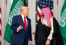 الاتفاق النووي السعودي الأمريكي: السياق والمواقف الإقليمية الرئيس الأمريكي دونالد ترامب وولي العهد السعودي الأمير محمد بن سلمان